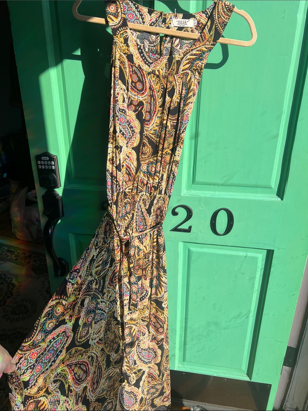 JuliA Black Paisley Maxi 👗 Size Large